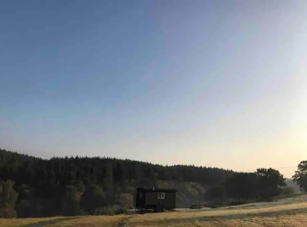 Dog Friendly Shepherd's Hut, Perfect for Couples