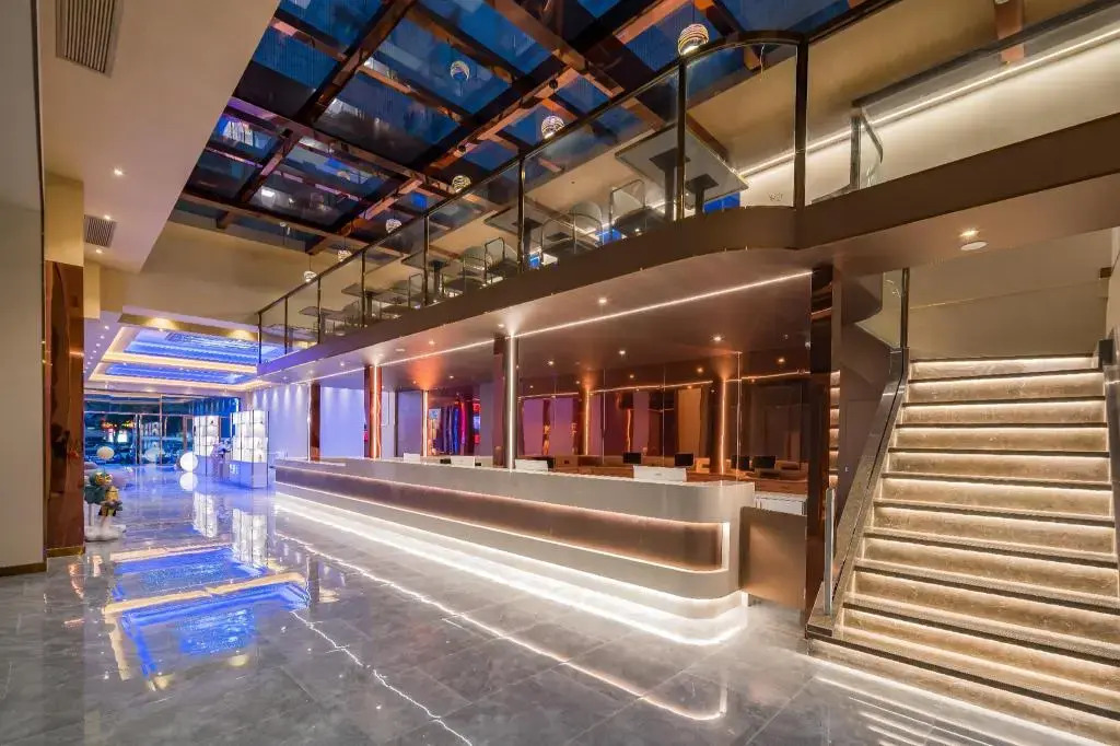 Dequan Luxury Huayuan Hotel, near POP LAND and SOLANA