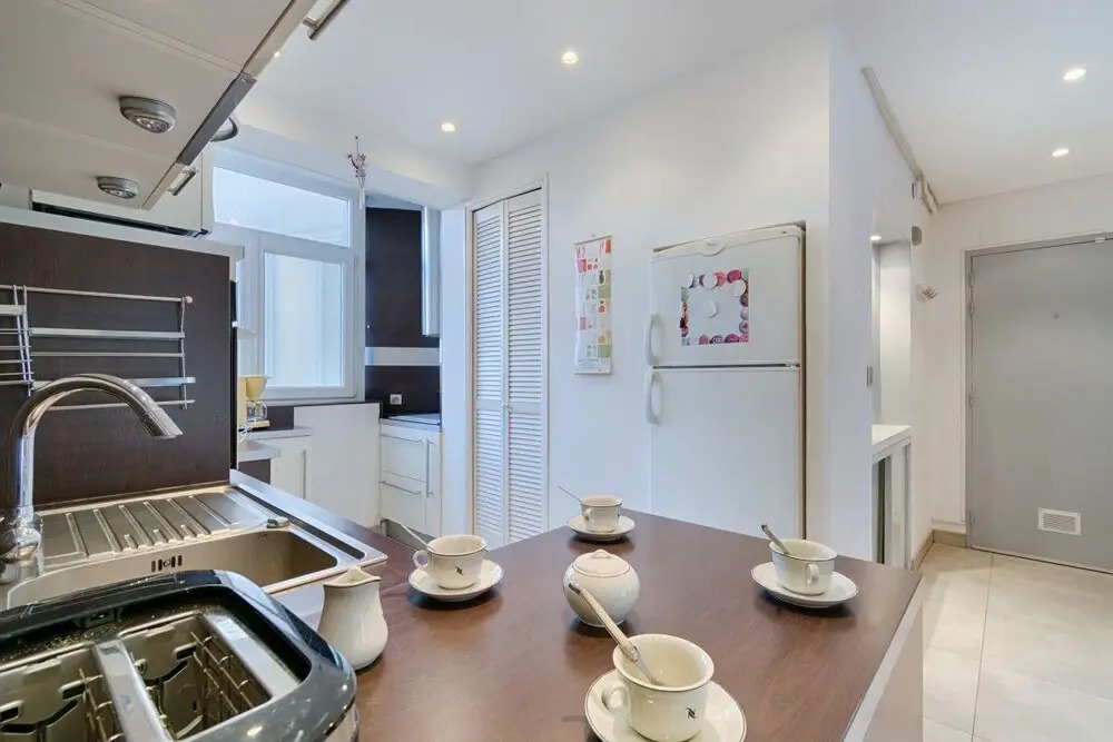 4-room Apartment at the Crossroads Marseille Life