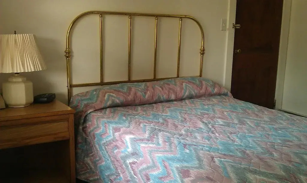 Tallwood Motel Wells
