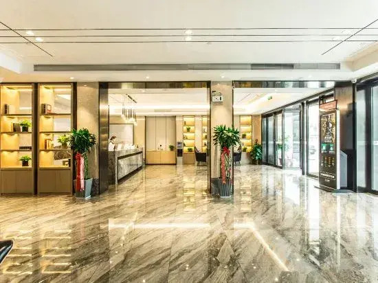 Yizhe Hotel (Nanning Dashatian Jianshe Road Subway Station Store)