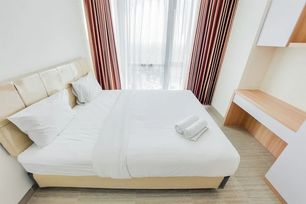 Spacious and Lavish 3BR at Hillcrest House Apartment By Travelio