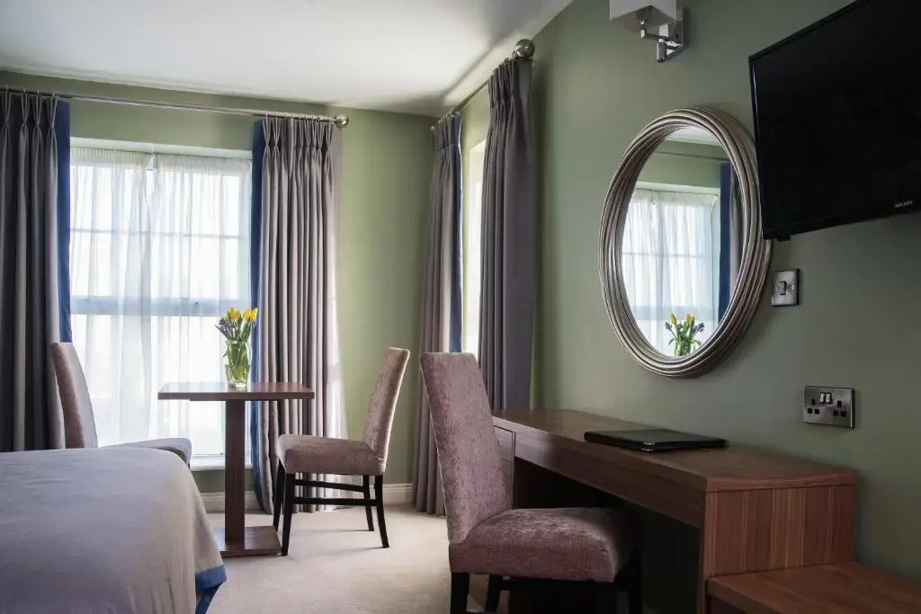 Holyrood Hotel - Leisure Centre & The Spa at Orchids