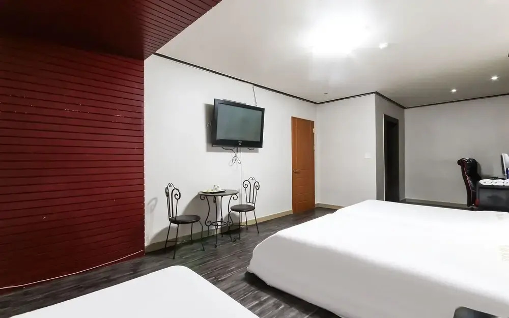 Gunsan B and B Hotel