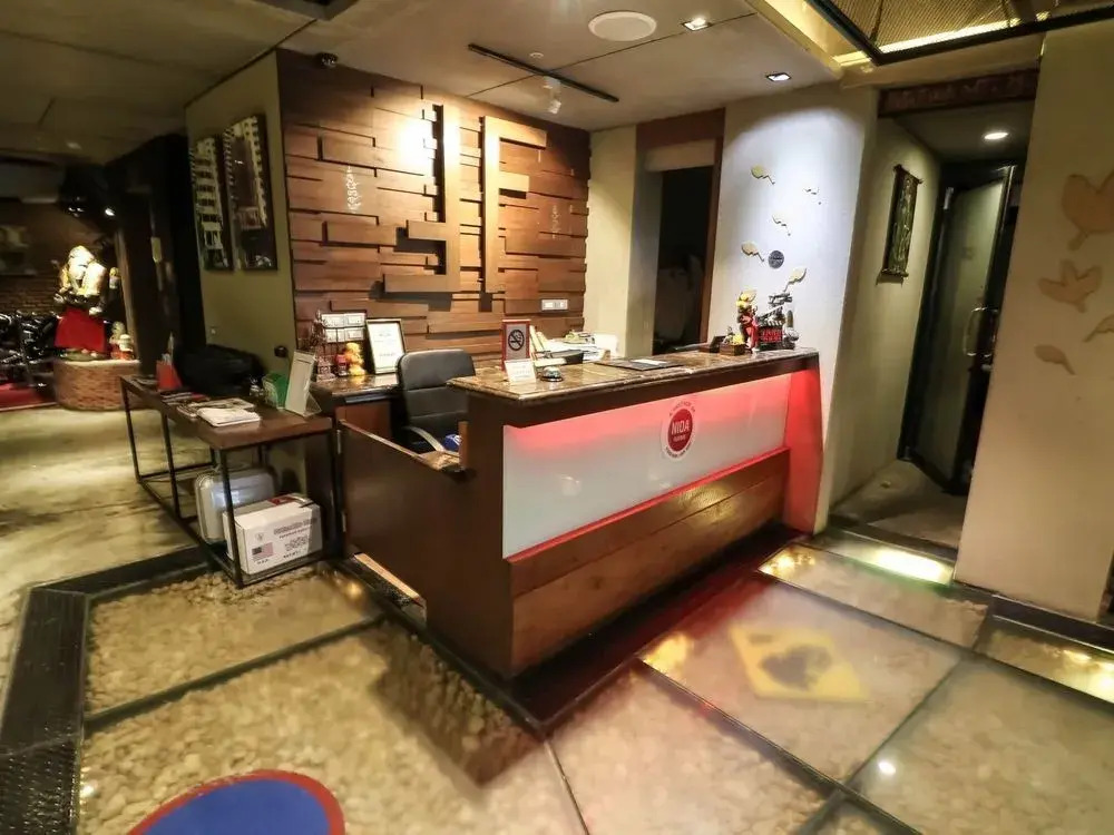 Nida Rooms Khlong Toei le Metro
