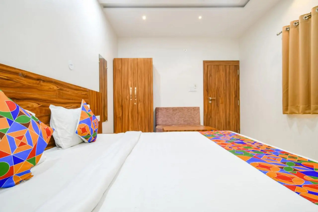 Hotel O Adiyogi Aura