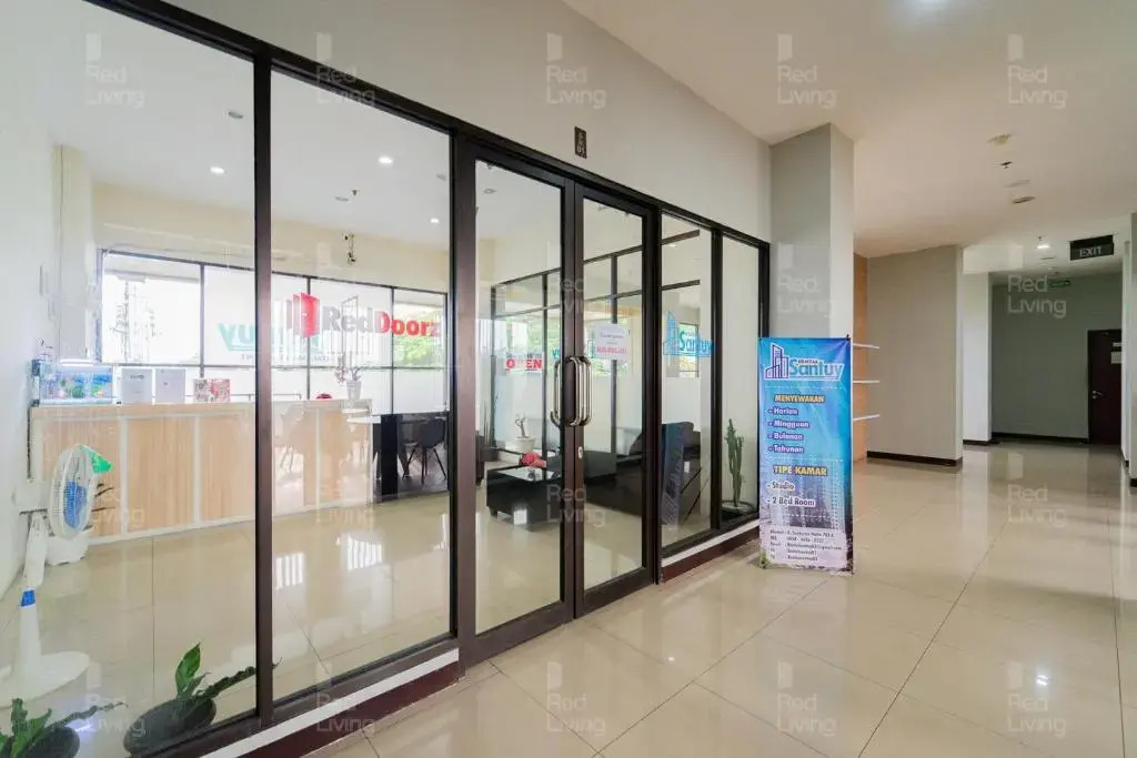 RedLiving Apartemen Tamansari Panoramic - Santuy Agency