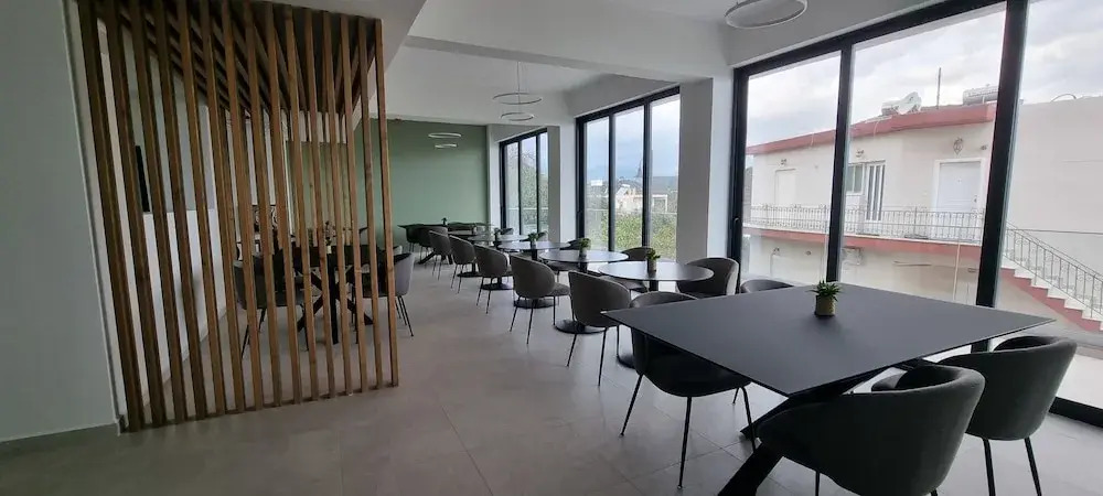 Trinasus Hotel
