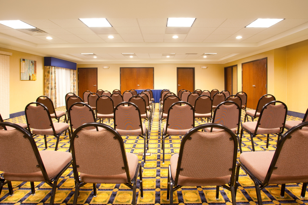 Holiday Inn Express Hotel & Suites Chicago South Lansing by IHG