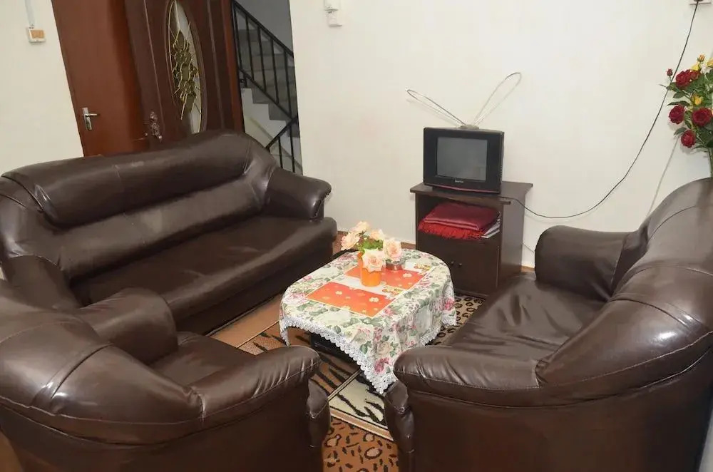 SPOT ON 89920 Muwaffaq Inn