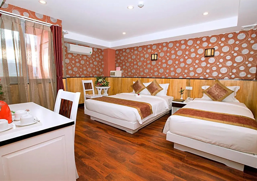 Golden Rain 2 Hotel Nha Trang Beach