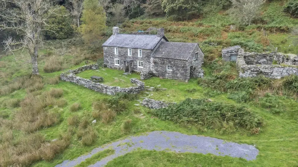 Tan Y Clogwyn