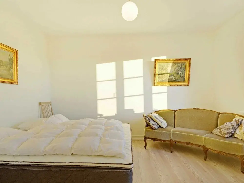 10 Person Holiday Home in Oksbol