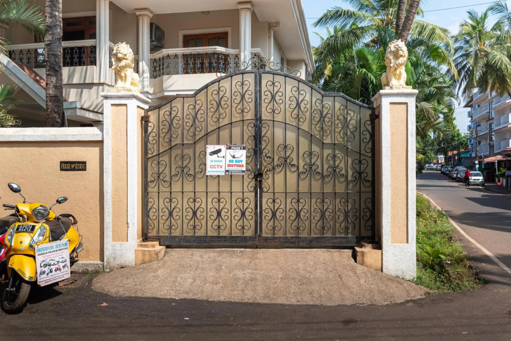 5BHK Villa Calangute Phase 2, just 2 Min walk to Calangute Beach
