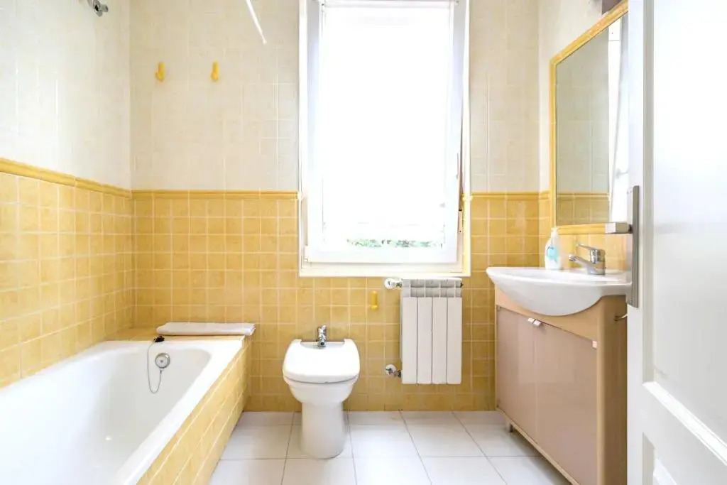 House with 5 bedrooms in Cantabria with wonderful sea view enclosed garden and WiFi 50 m from the beach