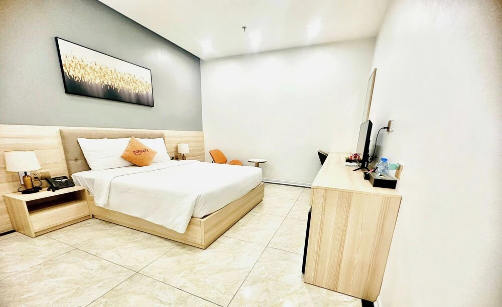 Infinity Hotel