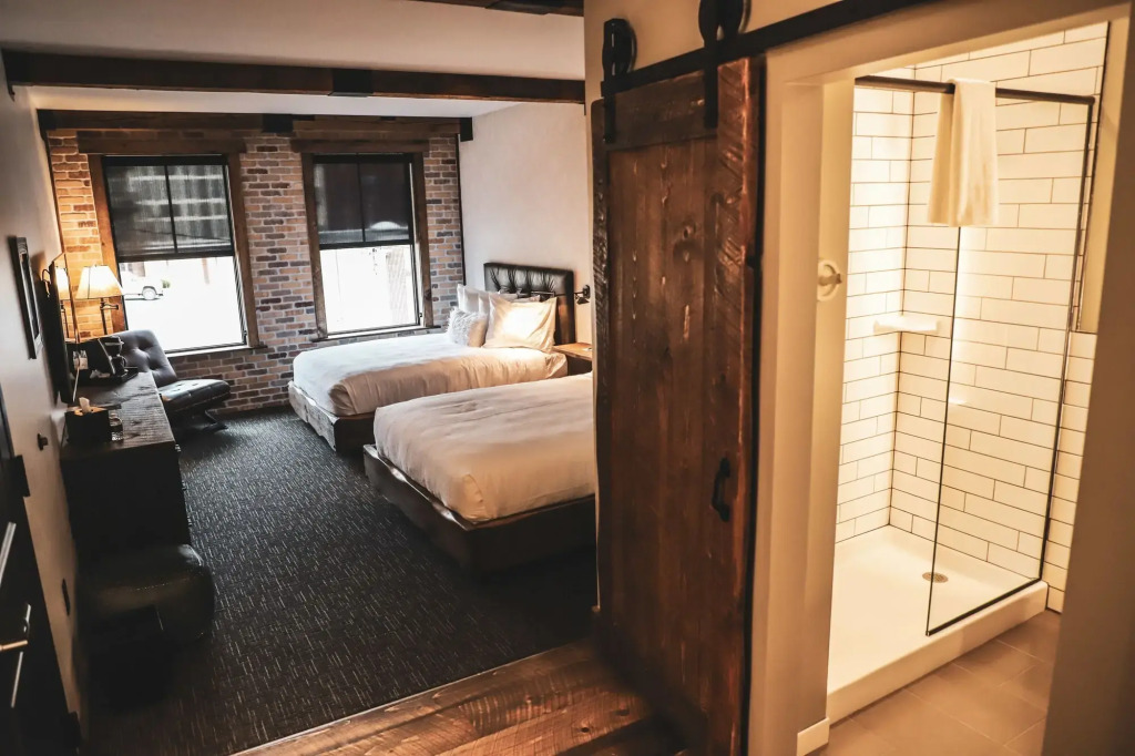 Hotel Crosby