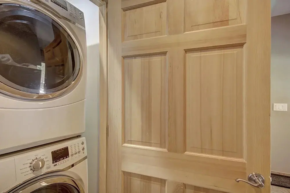 Tall Pines Lodge 4 Bedroom Townhouse by RedAwning