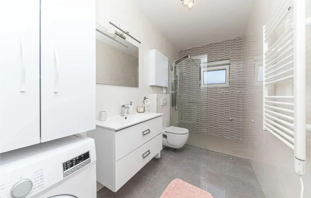 2 Bedroom Amazing Home In Kastel Stari