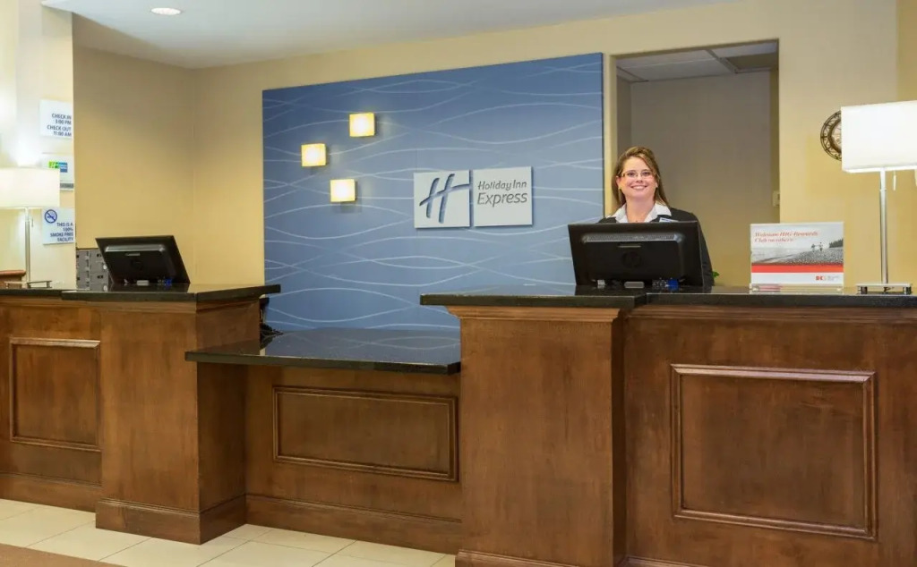 Holiday Inn Express & Suites Moultrie by IHG