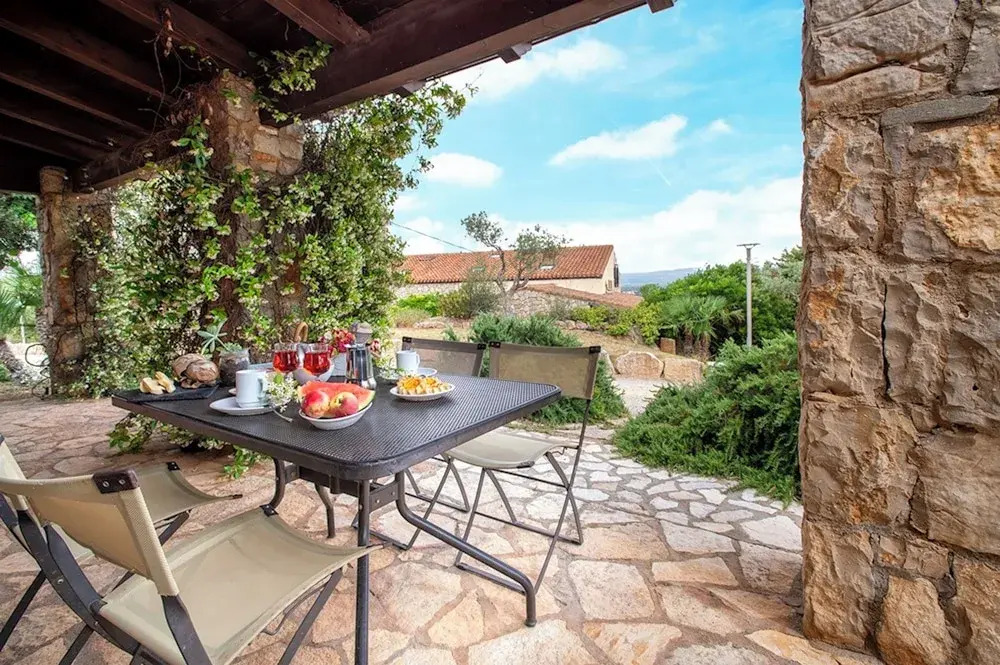 ISA - Residence with swimming pool a few minutes from Alghero