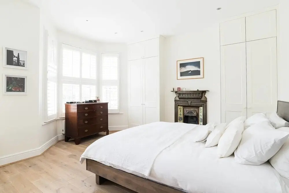 Spacious And Stylish 3BR Apartment Near Paddington.