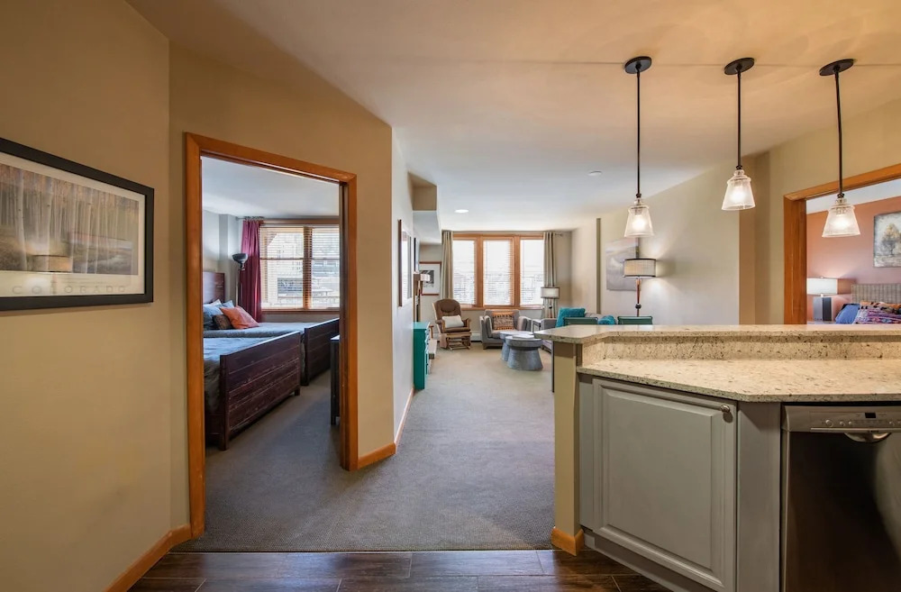 Continental Divide View Riverside Condo - Zephyr Mountain Lodge Select-Rated 2510
