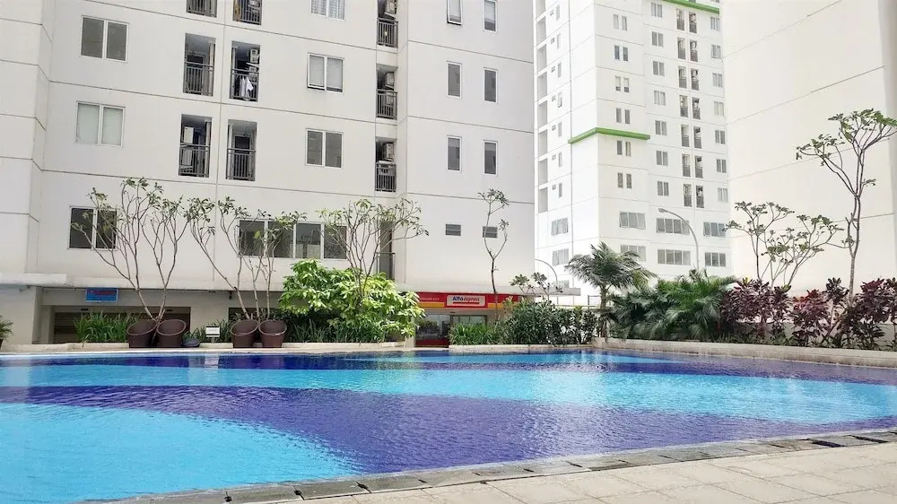 Exclusive and Spacious 1BR Apartment at Bassura City
