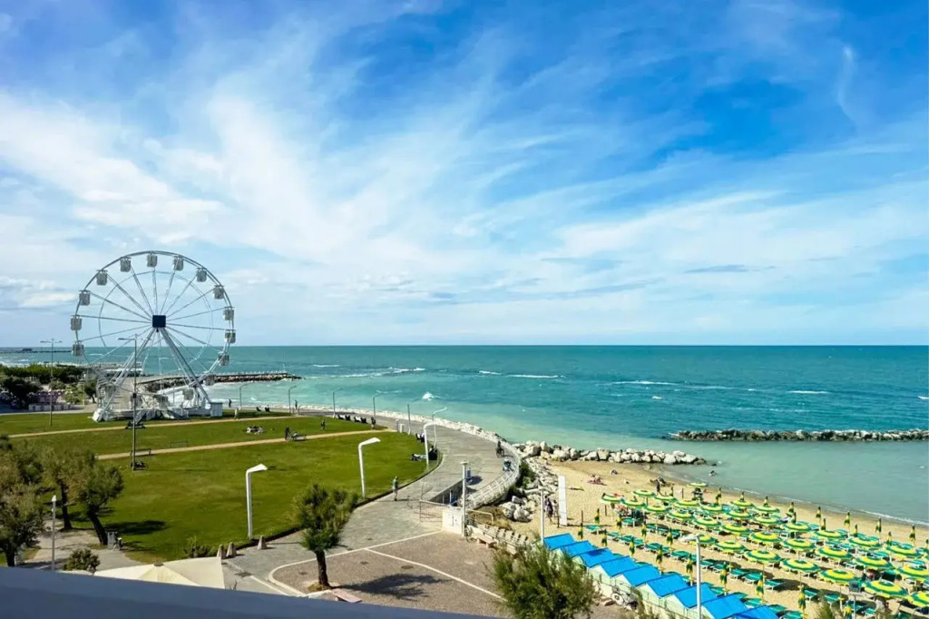 B&B HOTEL Pesaro Des Bains