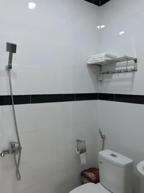 Quang Vinh Hồ Tràm