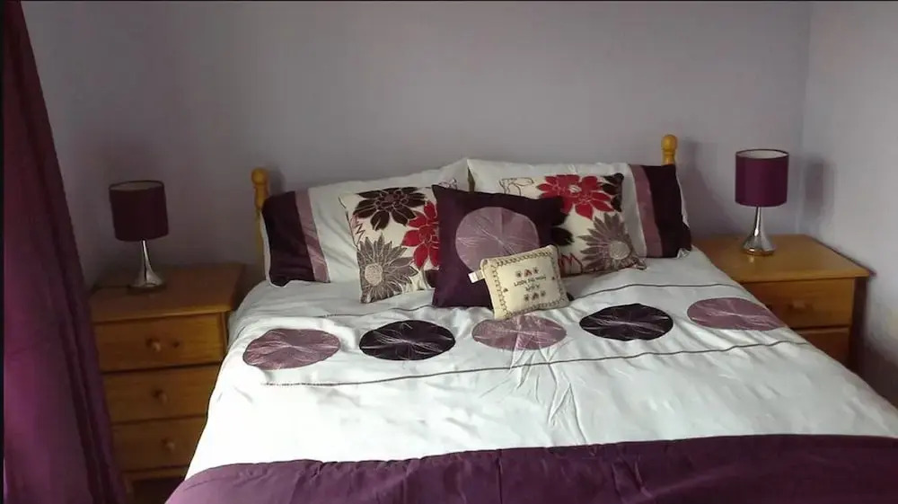 Leigh House Bed and Breakfast