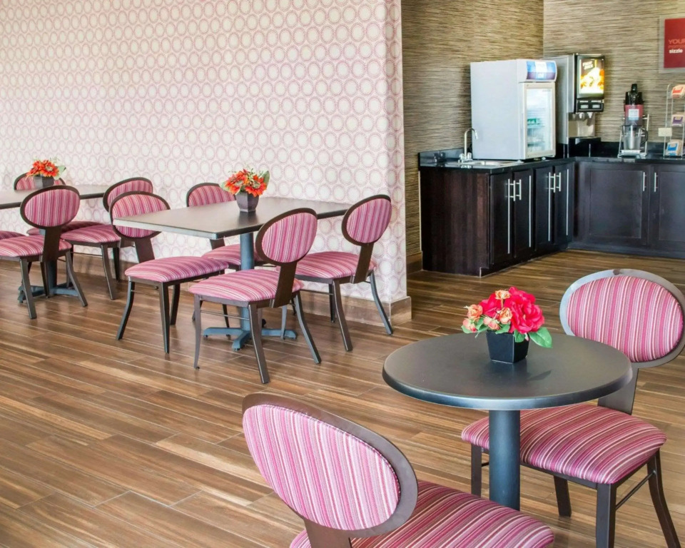 Comfort Inn & Suites San Marcos near Outlet Mall