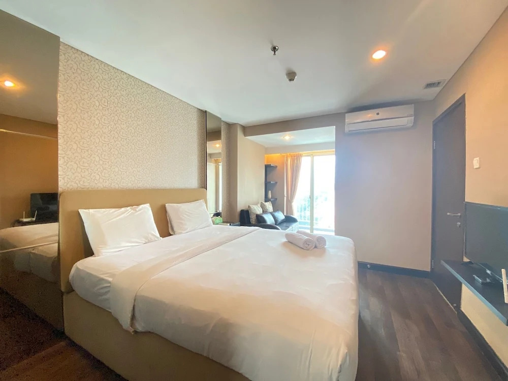 Deluxe & Well Appointed 2BR at El Royale Apartment