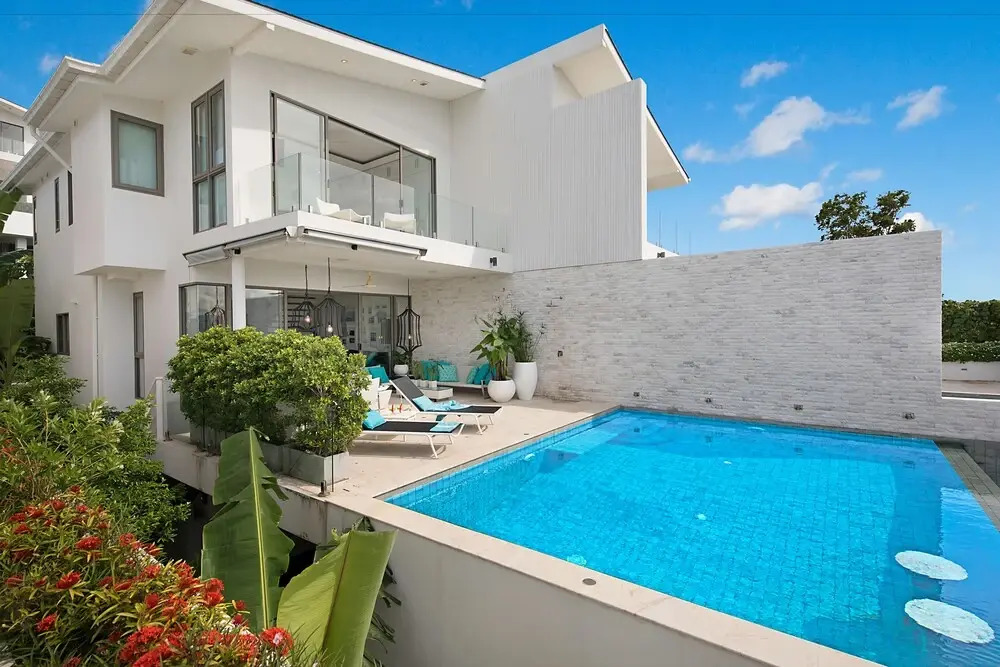 Villa Latitude 9