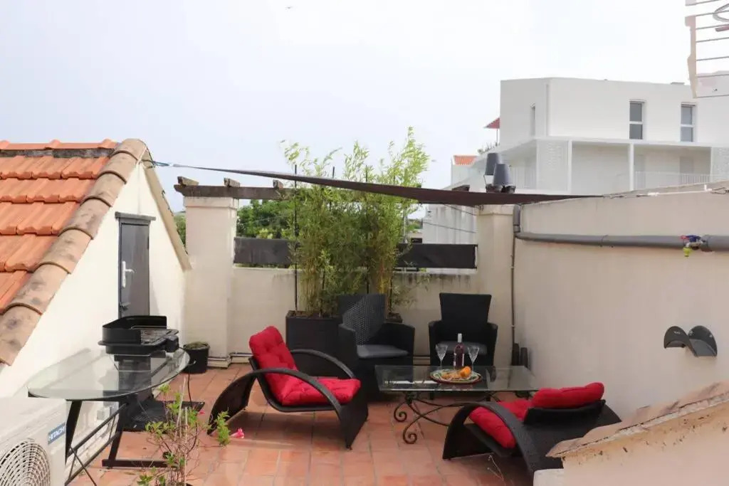 Superbe maison avec toiture terrasse à 5min mer