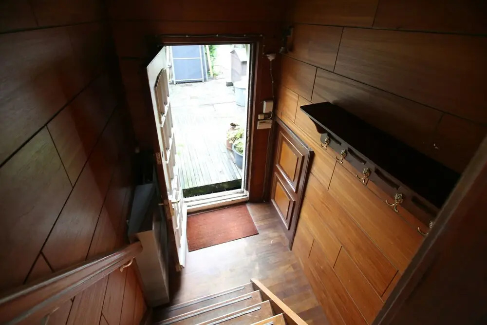 Stylish Studio In Houseboat