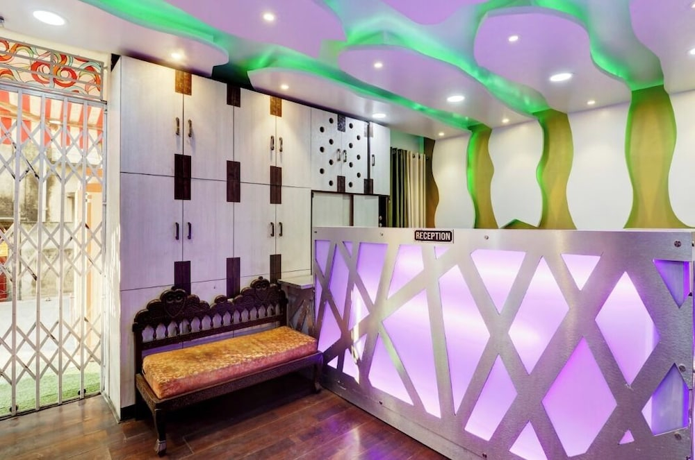 Hotel Green Edge Regency
