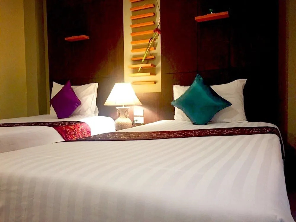 Hua Hin White Sand