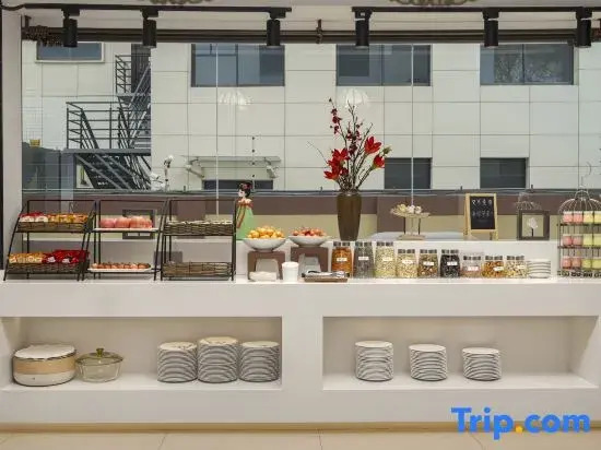 Meihao Lizhi Hotel (Xi'an Zhonggulou Huimin Street Branch)