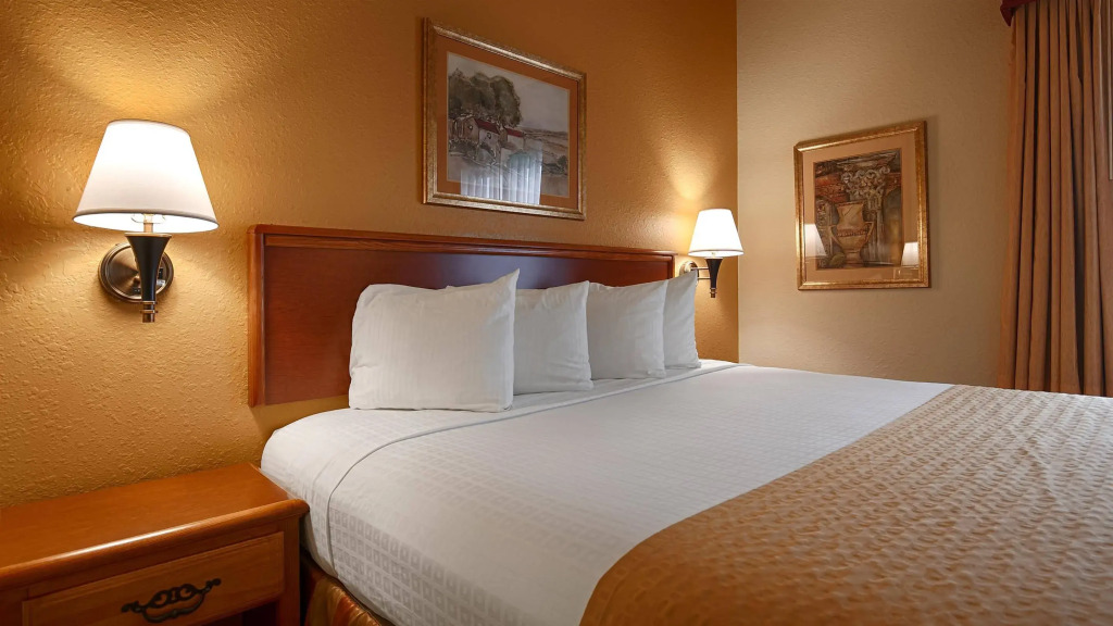 Best Western Executive Inn & Suites