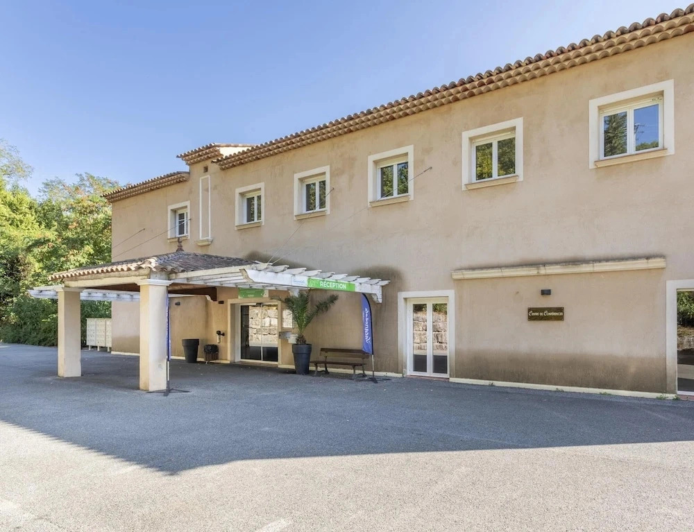 3-bedroom Provencal Retreat for 8