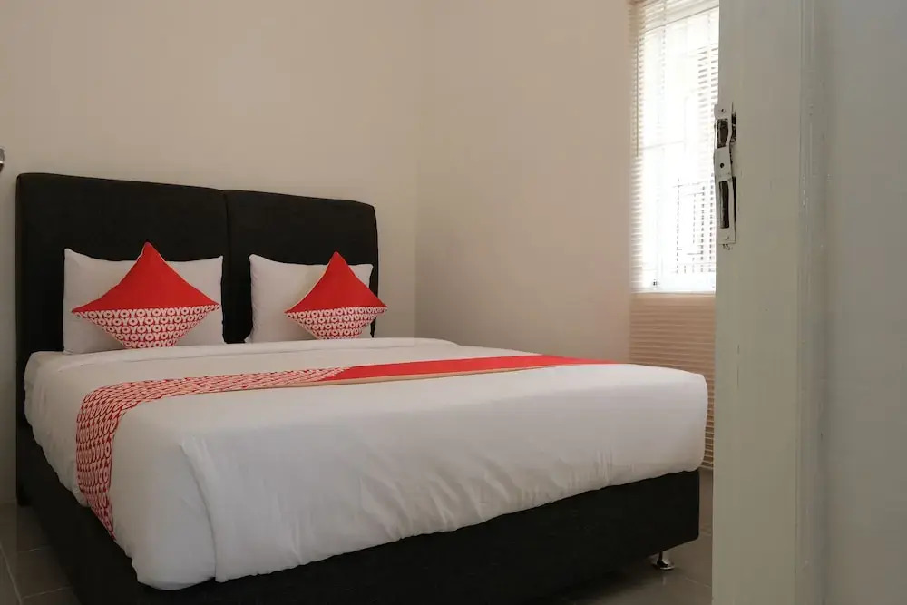 OYO 2551 Dewi Residence 2