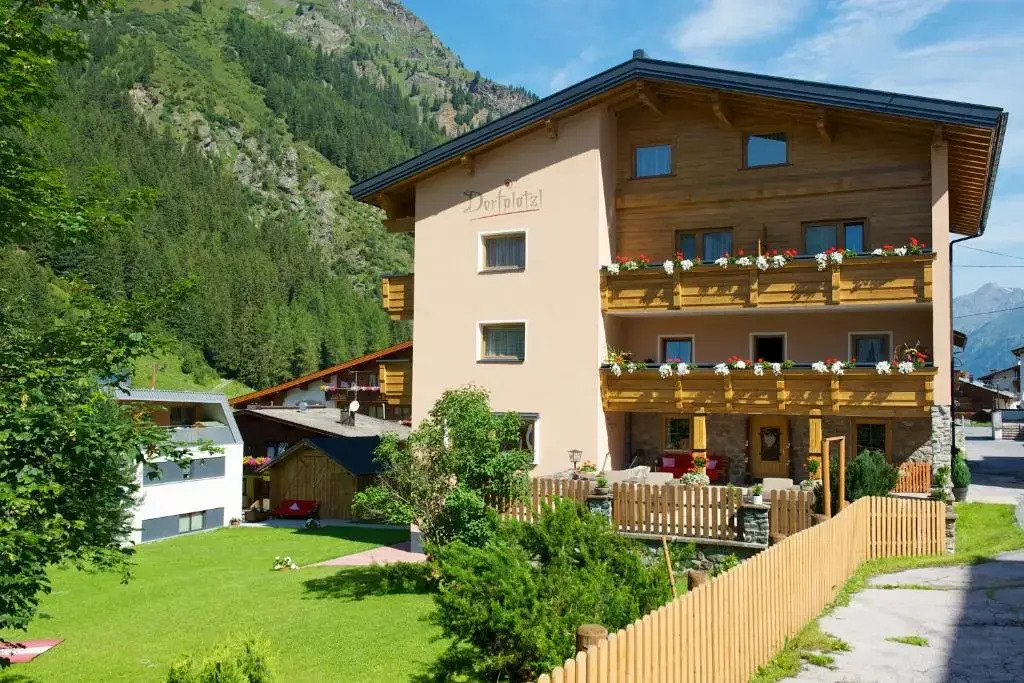Pension DORFPLATZL Pitztal