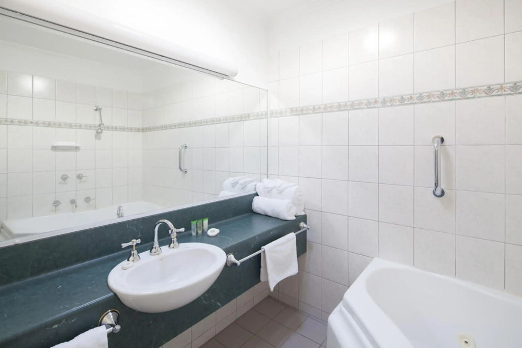Best Western Crystal Inn