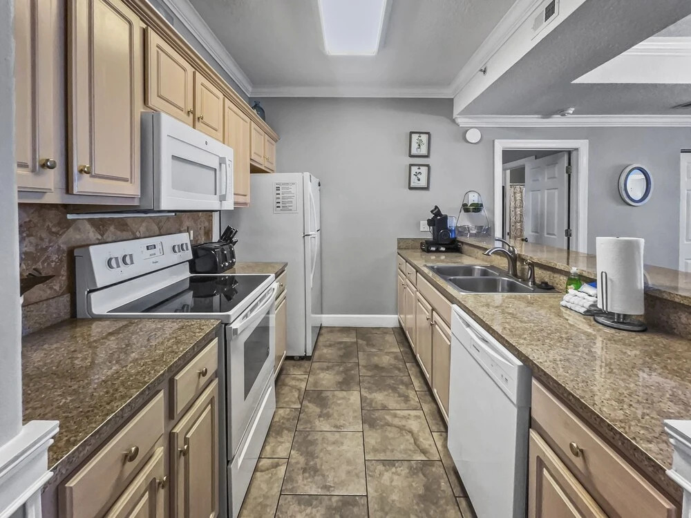 Ocean Ritz-501 4 Bedroom Condo by RedAwning