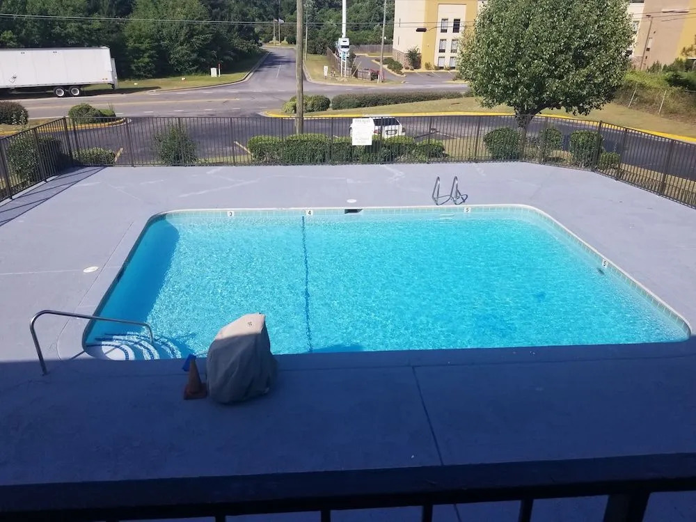 Americas Best Inn - Macon