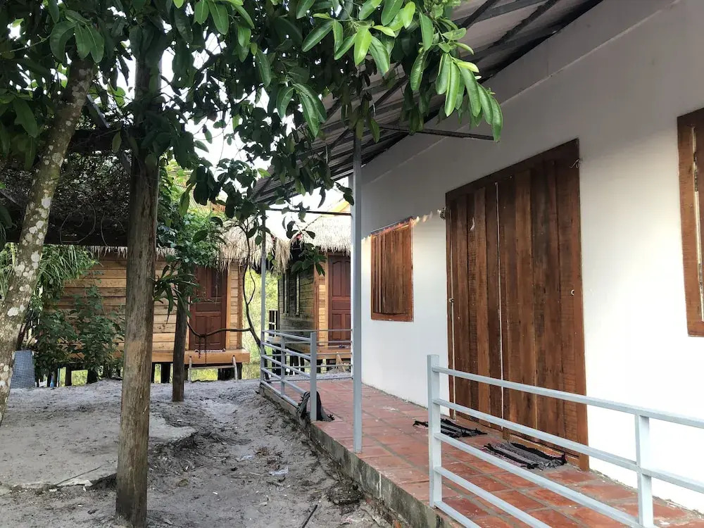 Sok San Long Beach Bungalow