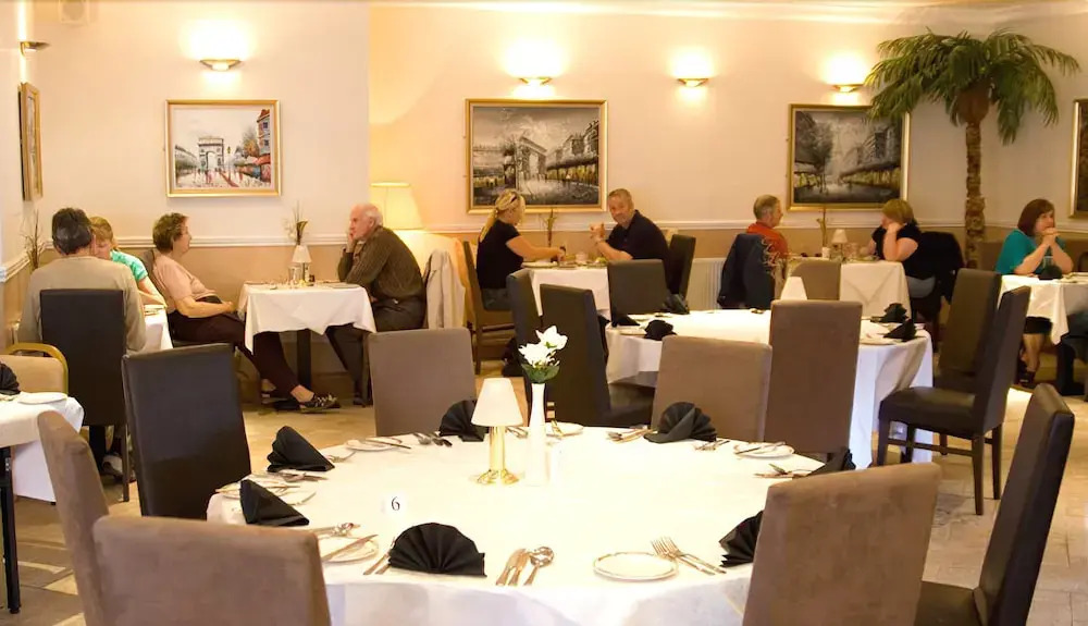 Beveridge Park Hotel