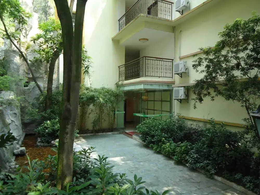 Yinzhan Hot Spring Hotel
