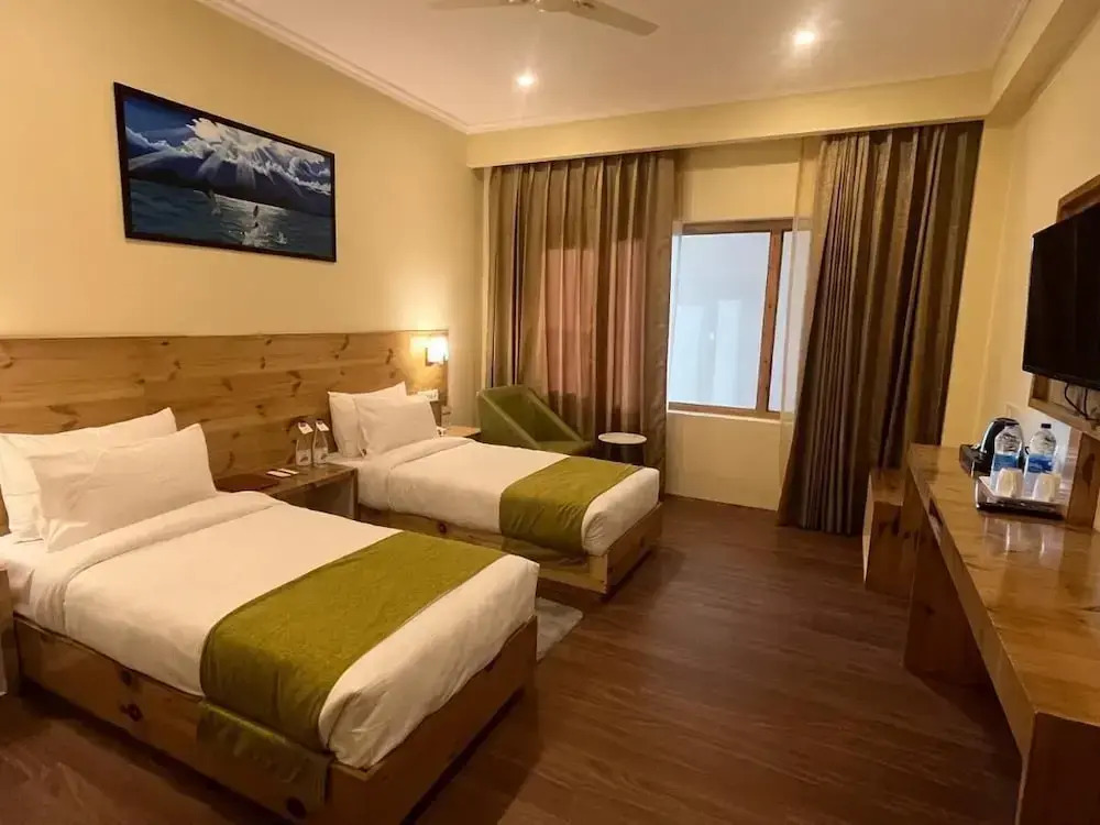 Crown Himalaya
